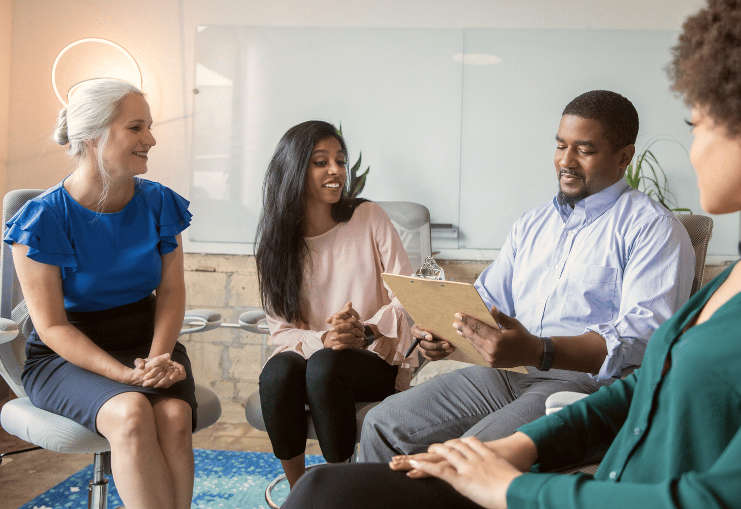 how-to-be-a-successful-moderator-in-focus-groups-angelfish-fieldwork